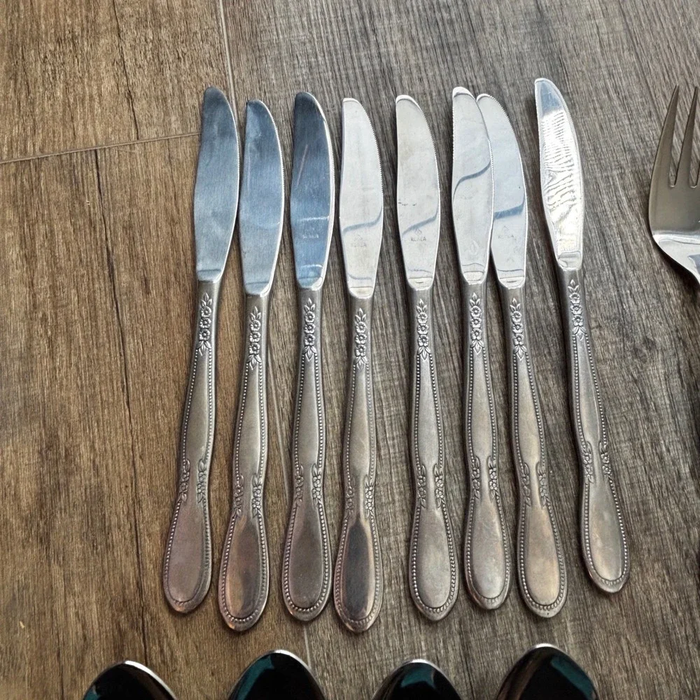 17pc‎ VTG Northland Stainless Flatware Set Floral Rose Pattern Korea Silverware